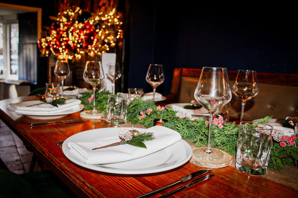 Contact Us - Christmas Day dinner